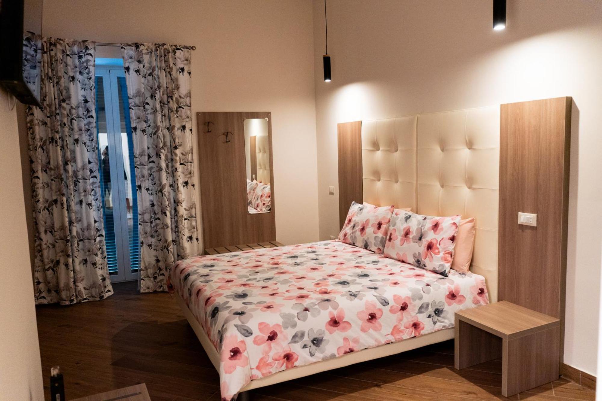 Foria 143 Otel Napoli Dış mekan fotoğraf